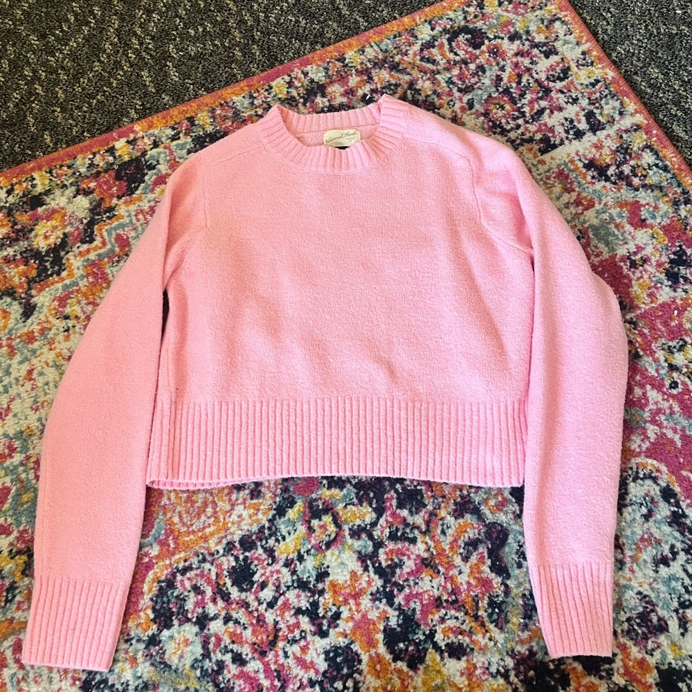pink sweater